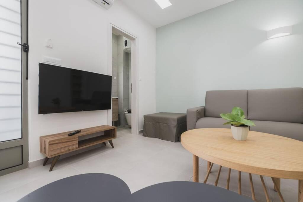 Peris 3 - Central Apt Near Old Town - Ac, Wifi Chania  Exterior foto